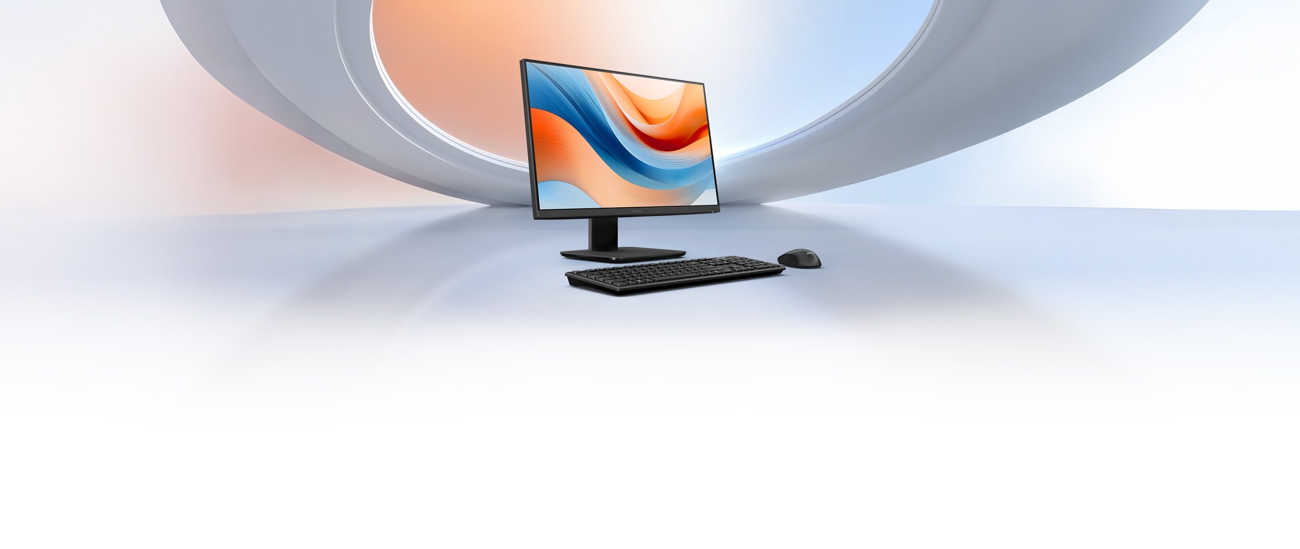 ASUS ExpertCenter P600 AiO'nun beyaz oval soyut bir arka planın &ouml;n&uuml;nde, &ouml;n&uuml;nde klavye ve fare bulunan bir g&ouml;r&uuml;nt&uuml;.