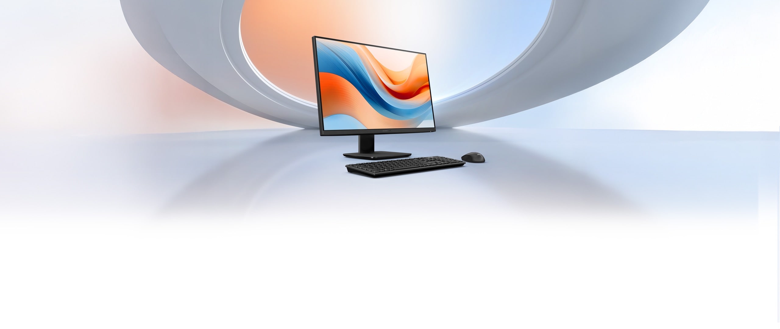 ASUS ExpertCenter P600 AiO'nun beyaz oval soyut bir arka planın &ouml;n&uuml;nde, &ouml;n&uuml;nde klavye ve fare bulunan bir g&ouml;r&uuml;nt&uuml;.