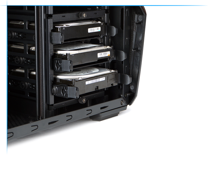 Жесткий диск в корпусе компьютера. Orico 9558u3. Внешний корпус для жесткого диска 3. Ssd 2. 5" для hot swap.